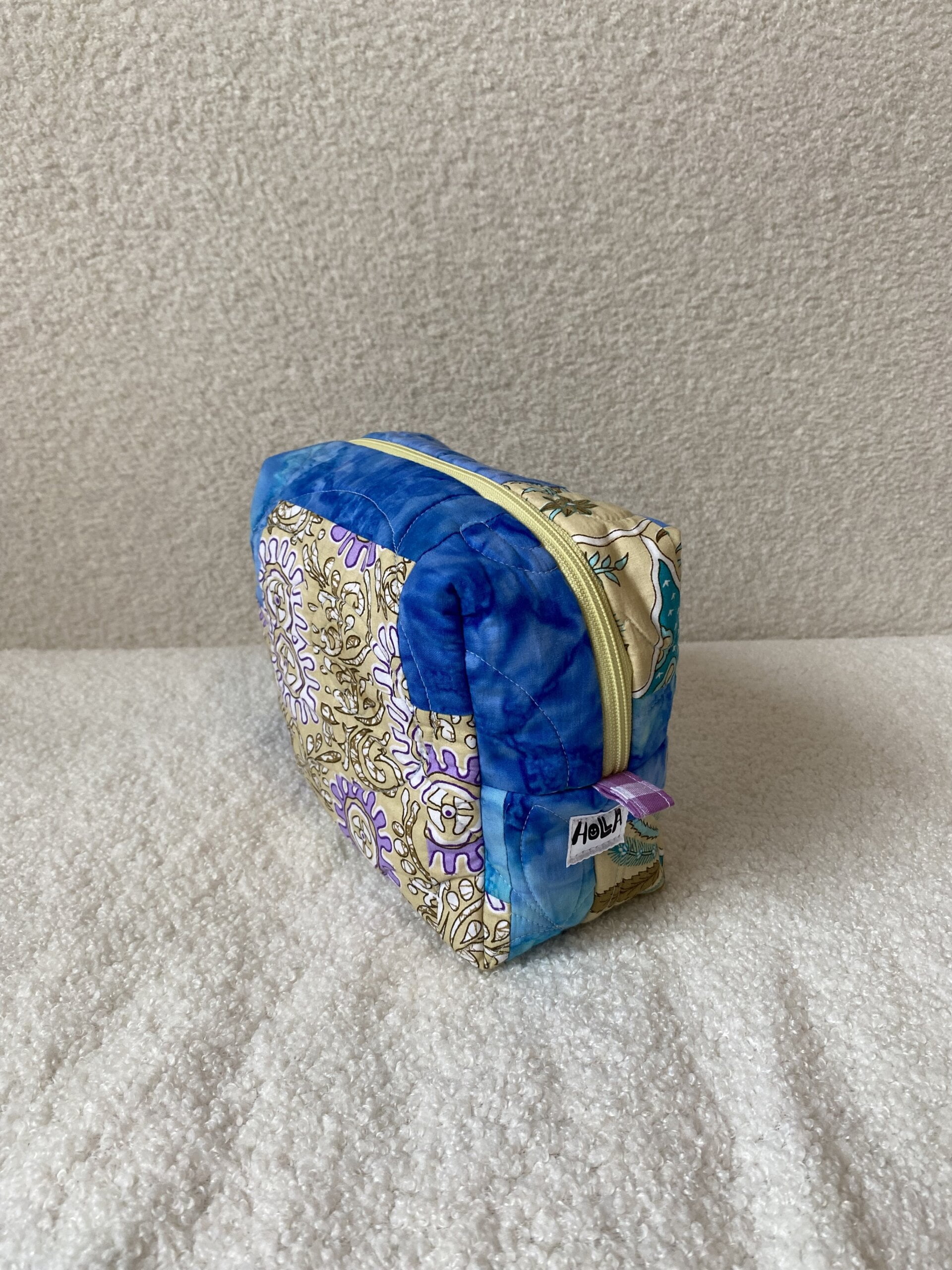 Retro quilted make up travel bags large - Image 6