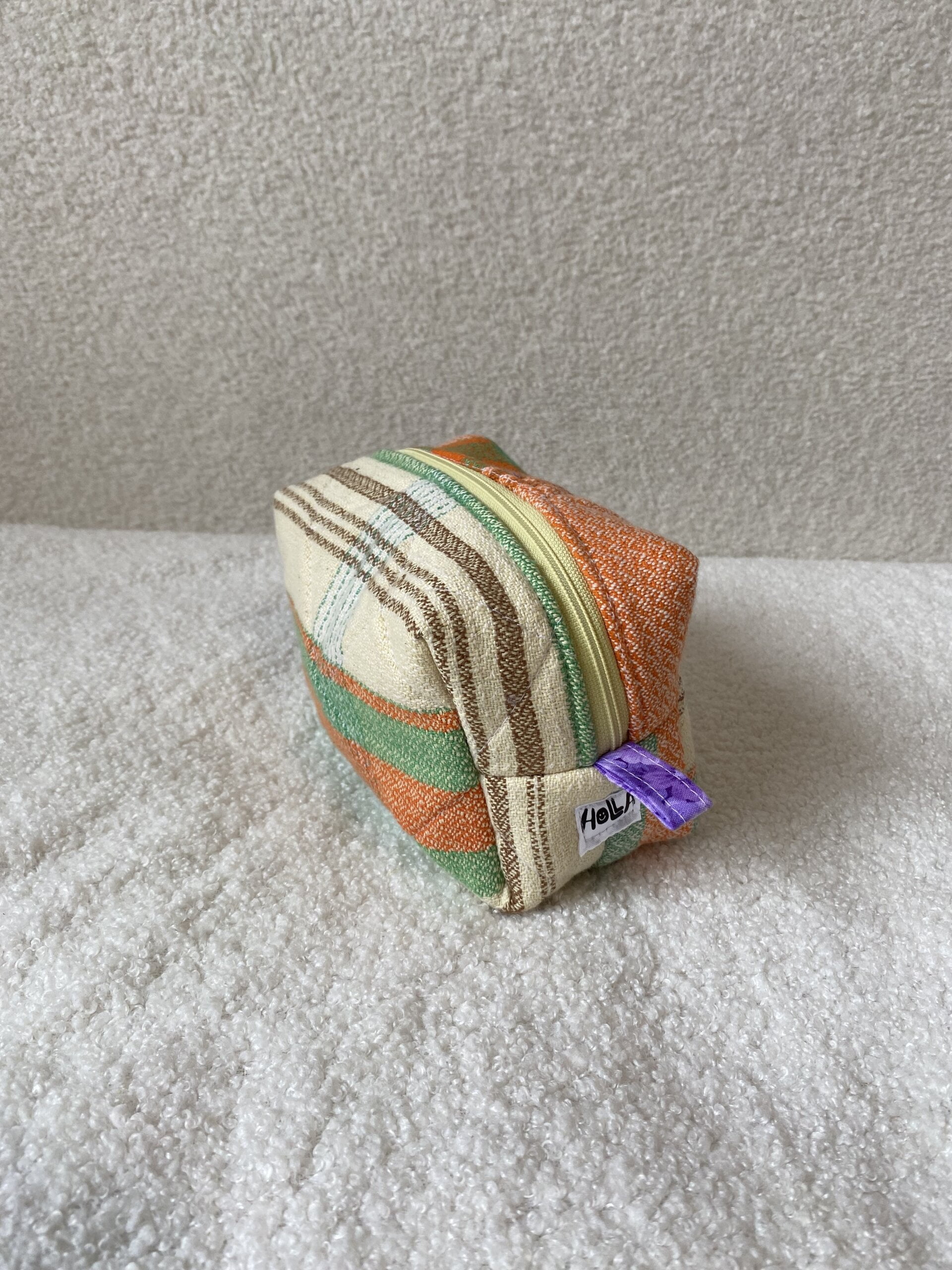 Retro quilted make up travel bags small - Image 7