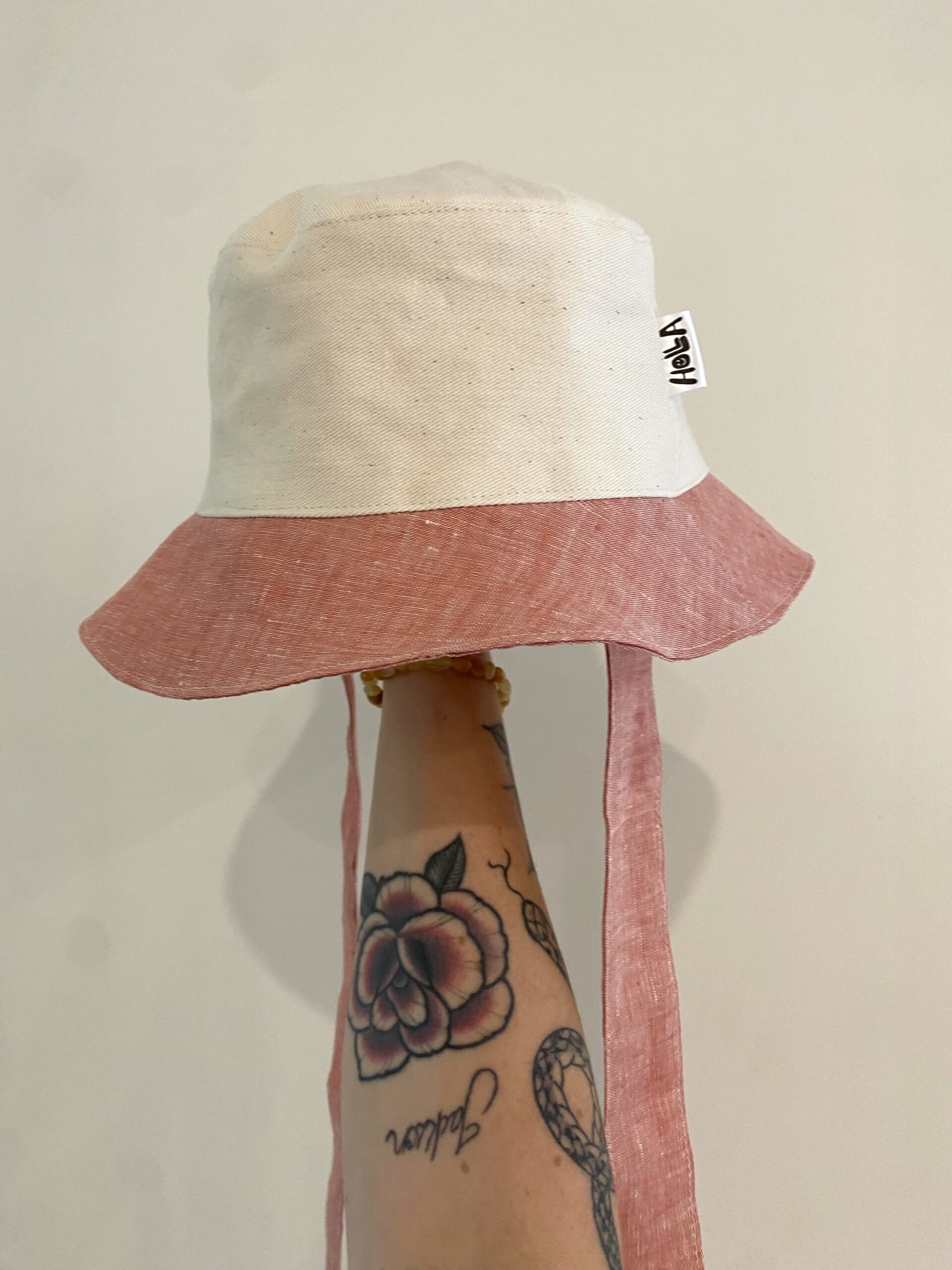 O.G cream bucket hat with straps - Image 2
